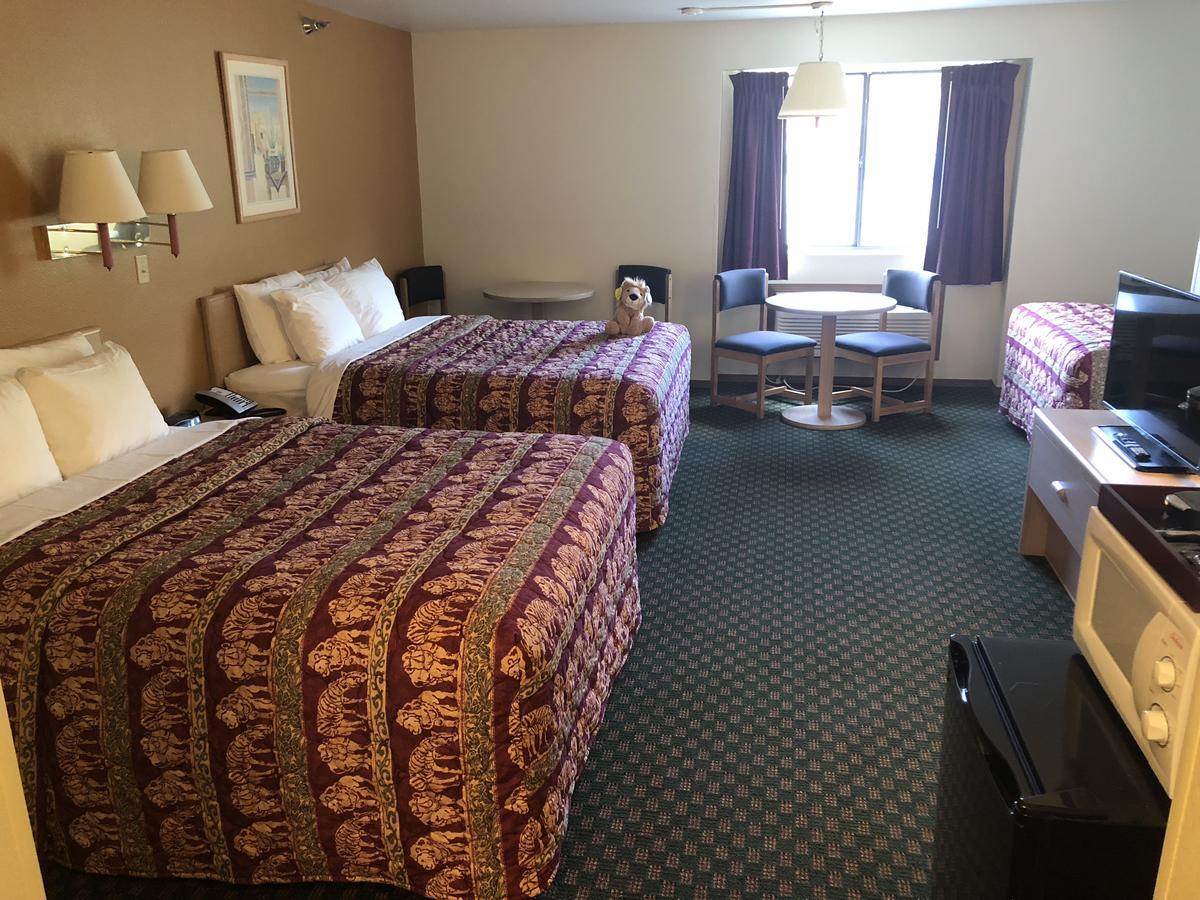 Kings Inn Cody Luaran gambar