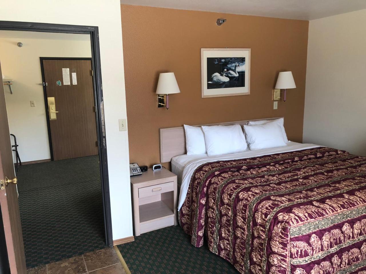 Kings Inn Cody Luaran gambar